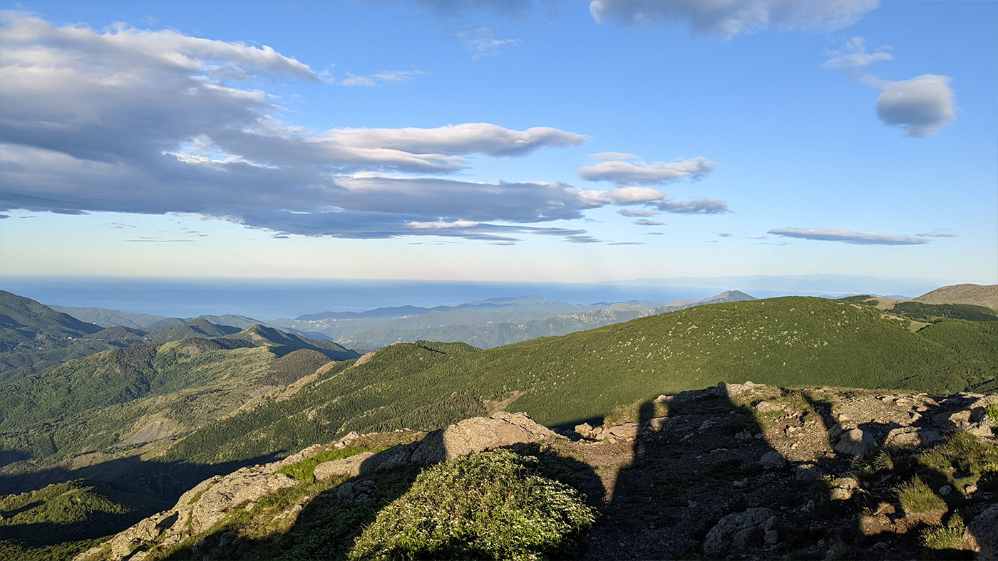 Blick in Richtung Meer vom Monte Penna
