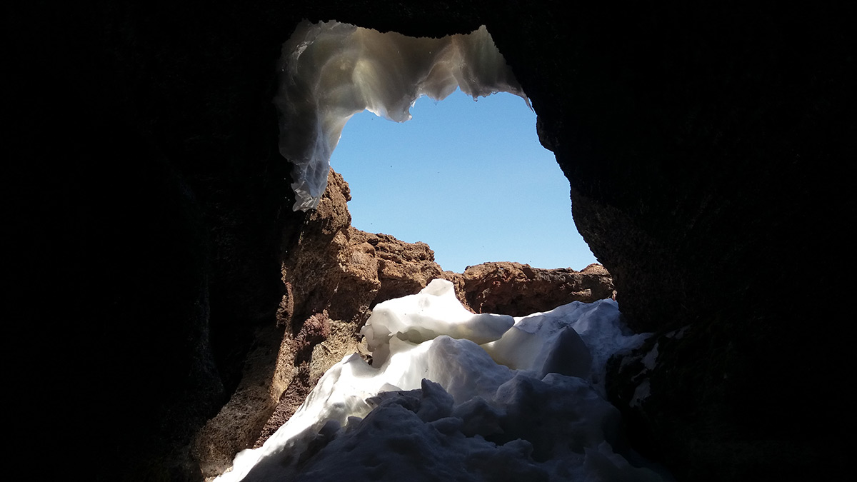 Blick aus der Grotta dei Lamponi